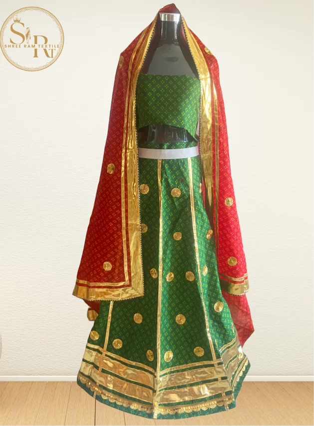 Green Lehenga And Blouse With Dupatta - Image 2