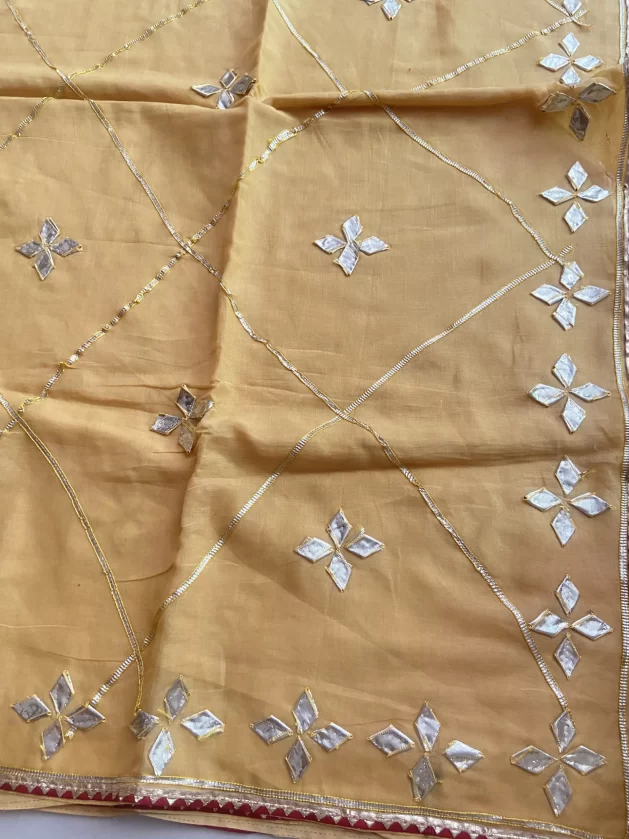 Cotton Plain Saree With kachhi Gota Patti Work - Image 3