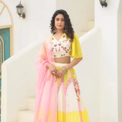 Multi Thread Sequin Work Of Crop-Top With Lehenga With Pink Dupatta